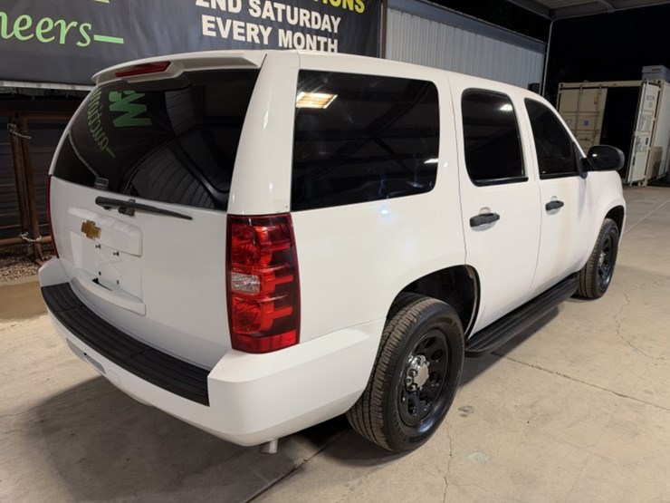 2014-chevrolet-tahoe-image-8