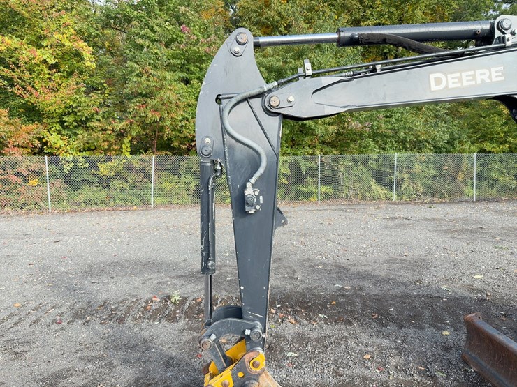 2021-deere-35g-image-14