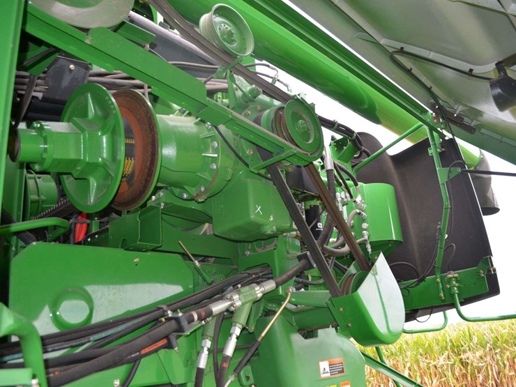 2012-john-deere-s550-image-28