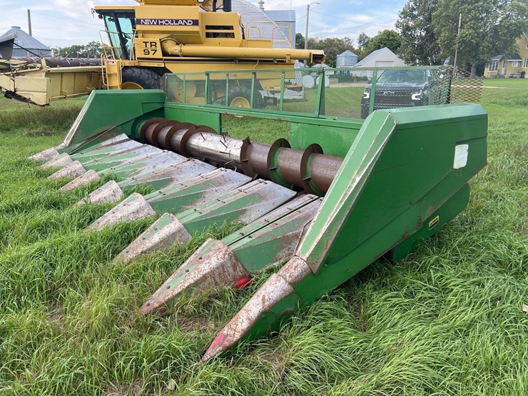 john-deere-853-image-1