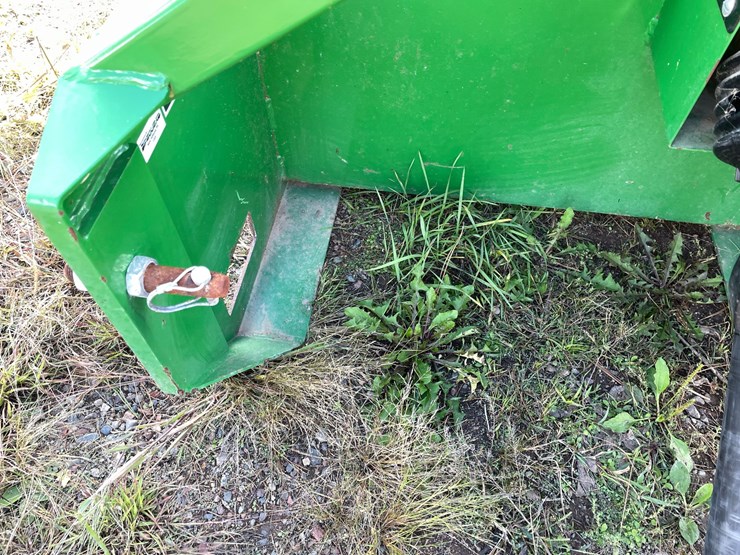 #1606-•-frontier-wc1105-3-point-chipper-attachment-image-9