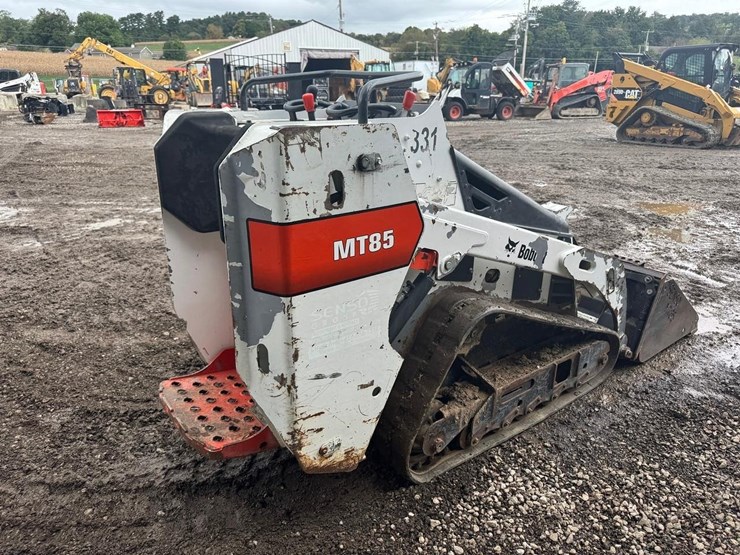 2019-bobcat-mt85-image-6