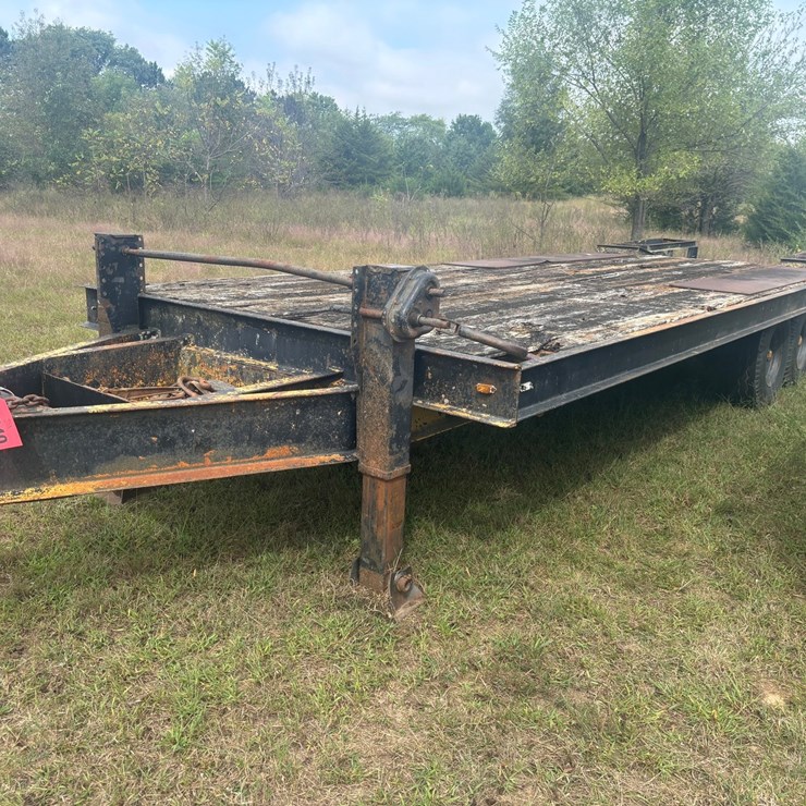 #2340 • 24' Tandem Axle Flatbed Trailer