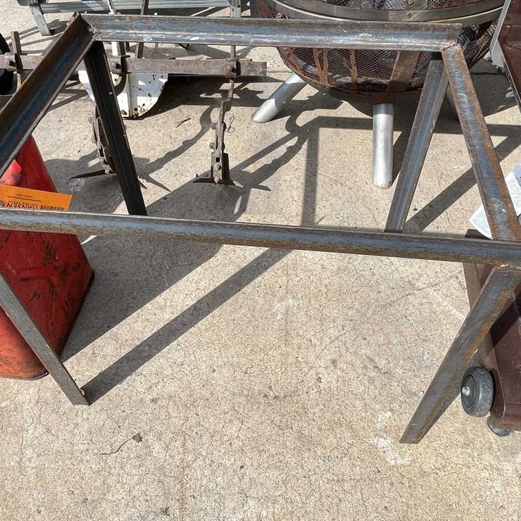 #4084 • Heavy Duty Metal Table Frame (03)