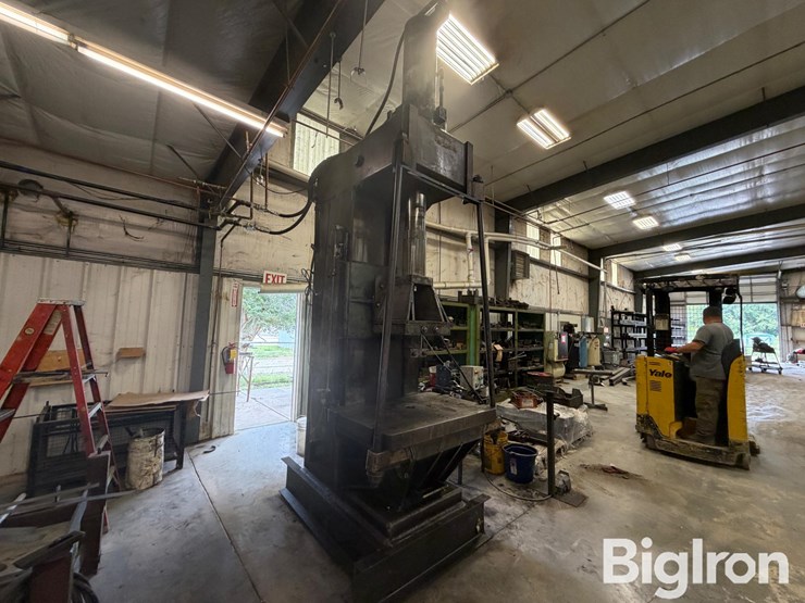 large-press-image-3