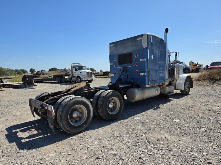 1997-peterbilt-379-image-20