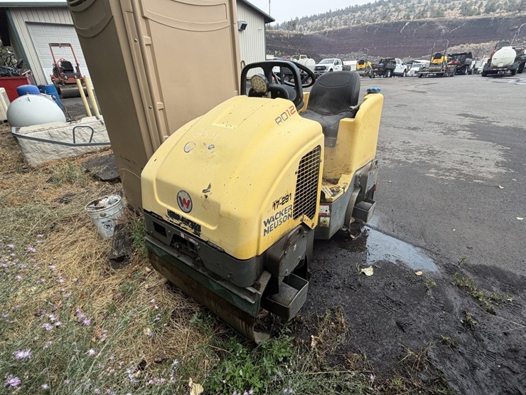 2016-wacker-neuson-rd12a-image-1