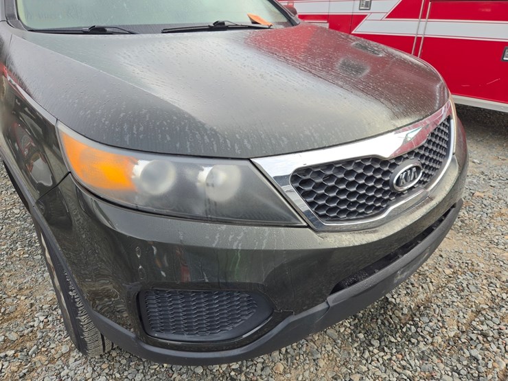 2011-kia-sorento-image-9