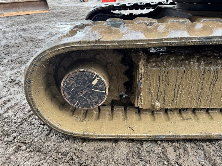 2022-caterpillar-305cr-image-21