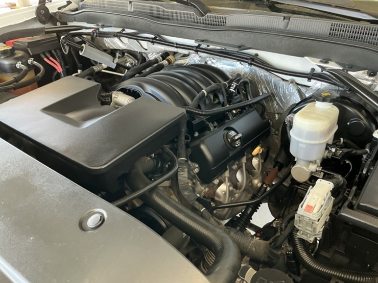 2015-chevrolet-silverado-1500-image-11