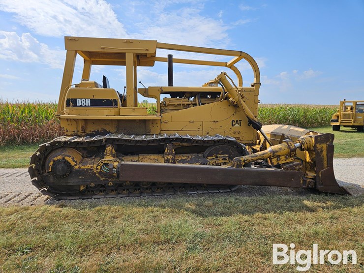 1968-caterpillar-d8h-image-4