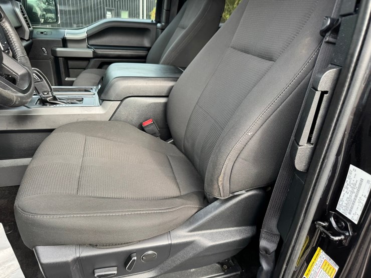 2015-ford-f150-xlt-image-28