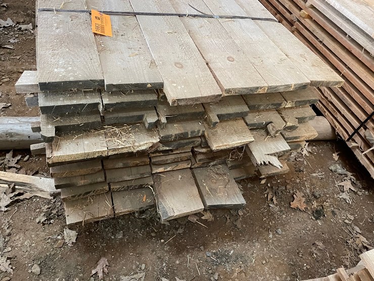 #1663-•-bundle-of-pine-boards-image-3