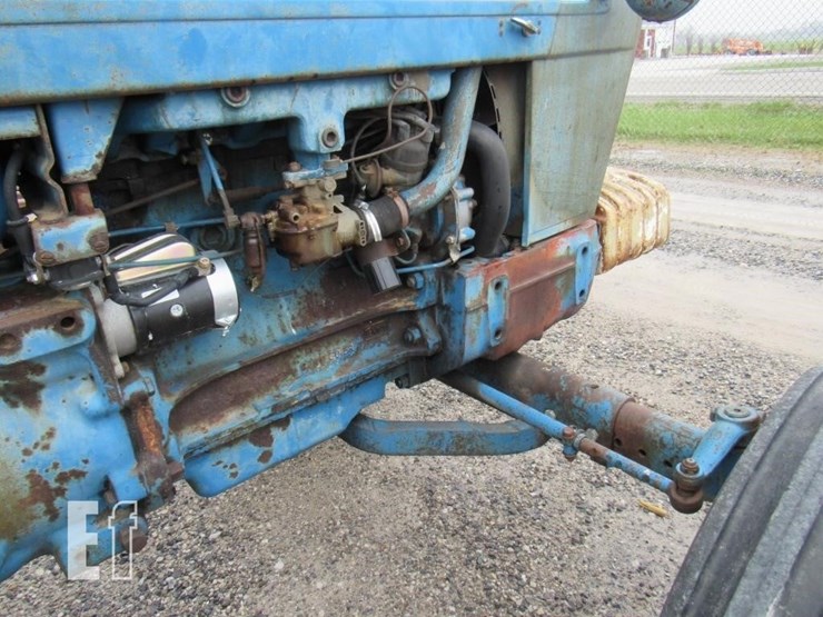 1968-ford-5000-image-6