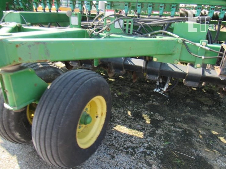1993-john-deere-750-image-10