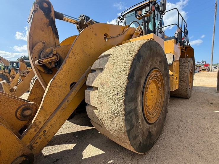 2017-caterpillar-988k-image-31