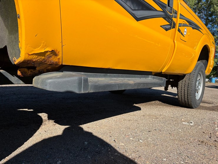 2013-ford-f350-image-19