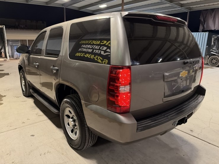 2012-chevrolet-tahoe-image-6