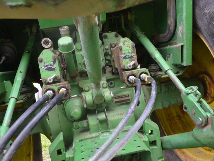 1977-john-deere-4230-image-11