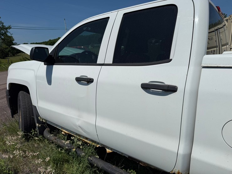 2014-chevrolet-1500-image-18