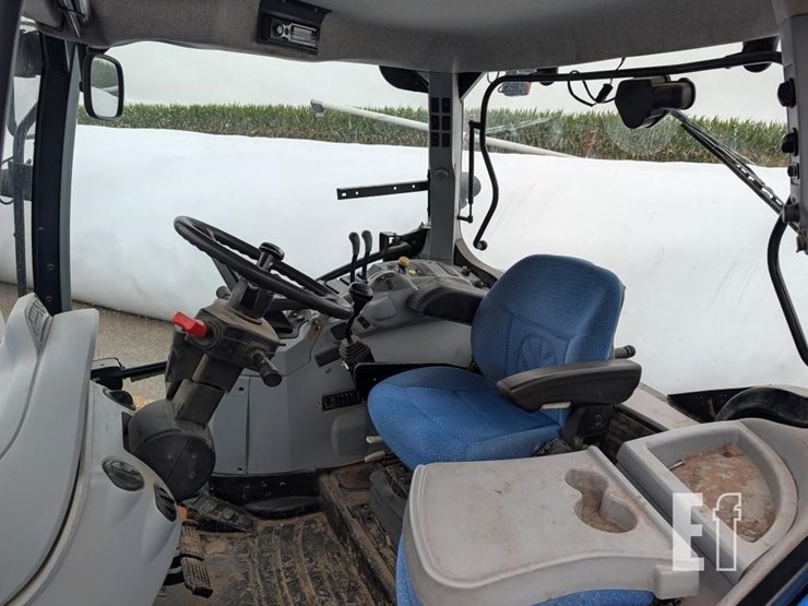 new-holland-t6070-plus-image-16