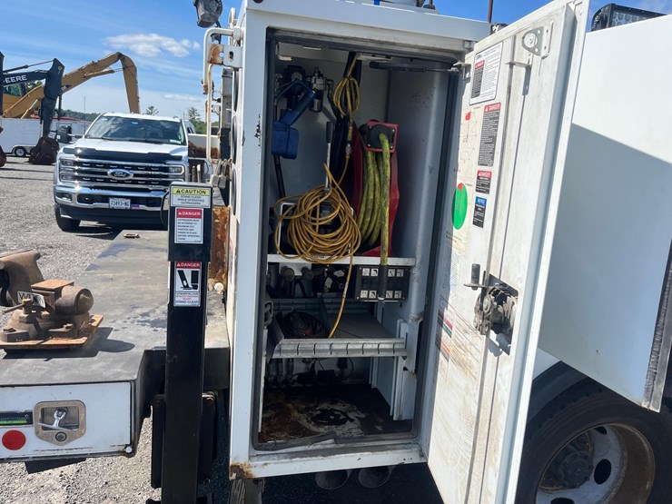 2019-ford-f550-image-6