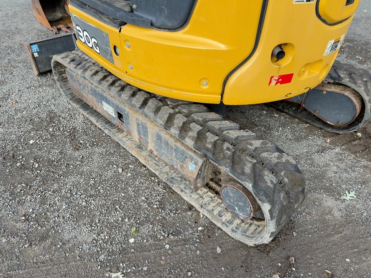 2020-deere-30g-image-22