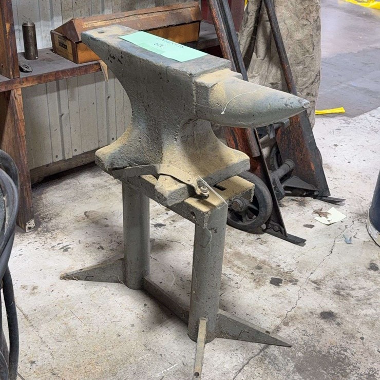 Large anvil on stand 30-1/2"L x 5"W