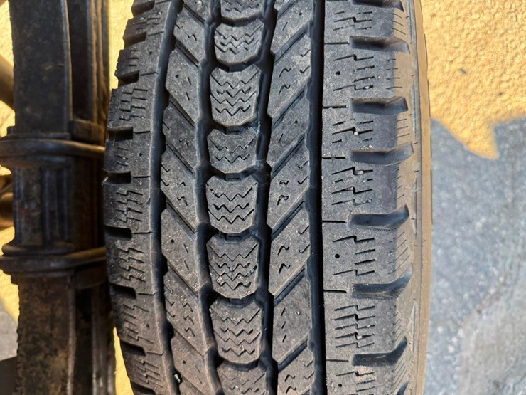 2015-ford-f350-image-58