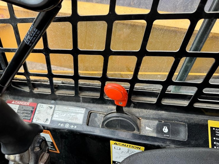john-deere-325-image-20