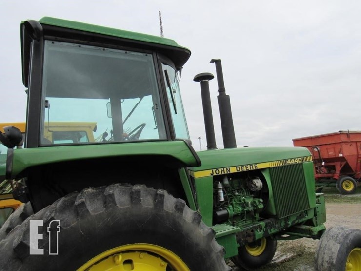 john-deere-4440-image-14