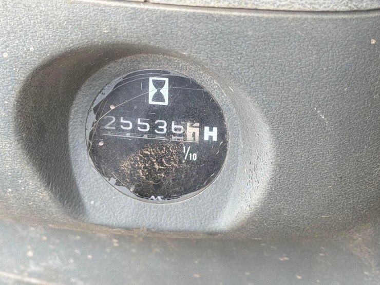 deere-200d-lc-image-30