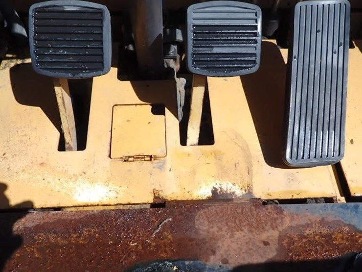 komatsu-fg20st4-forklift-image-19