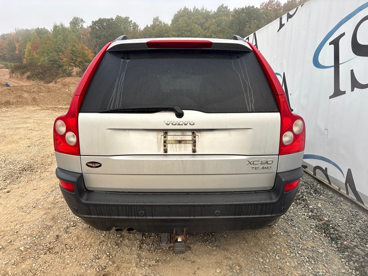 2004-volvo-xc90-image-4