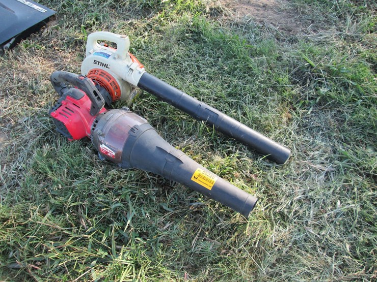 #50220-•-lot-of-(2)-leaf-blowers-inv#50220-image-1