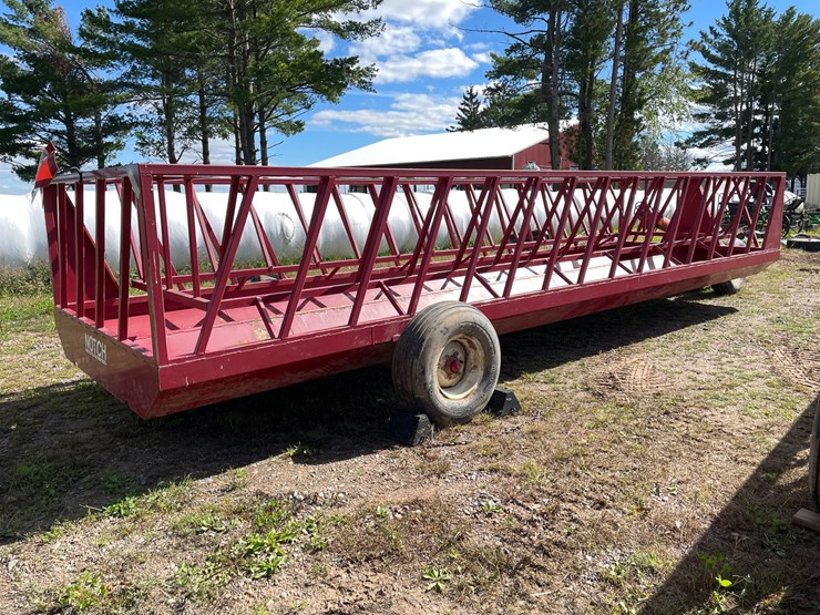 #1608-•-notch-24'-feeder-wagon-image-4
