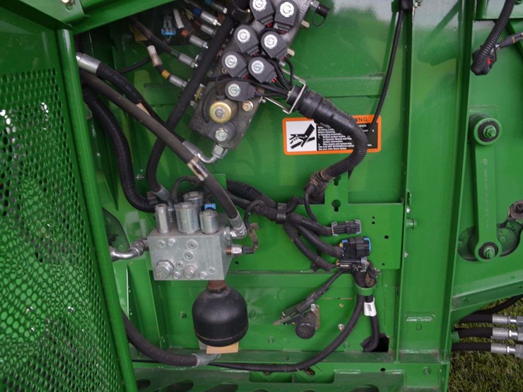2012-john-deere-s550-image-29