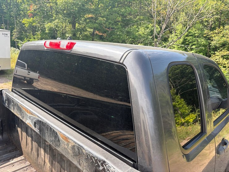 2010-chevrolet-silverado-2500-image-13