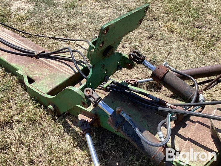 john-deere-12-image-13