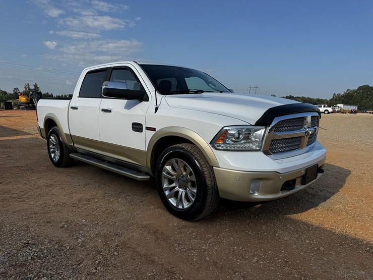 2014-dodge-1500-image-9