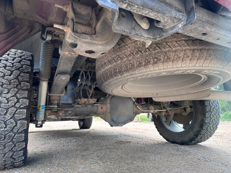 2019-ford-f150-lariat-image-36