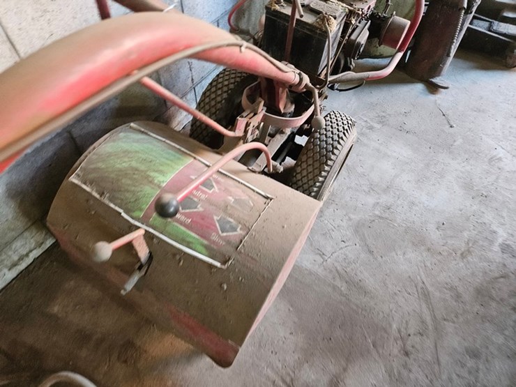 #8768-•-rear-tine-garden-tiller-image-6