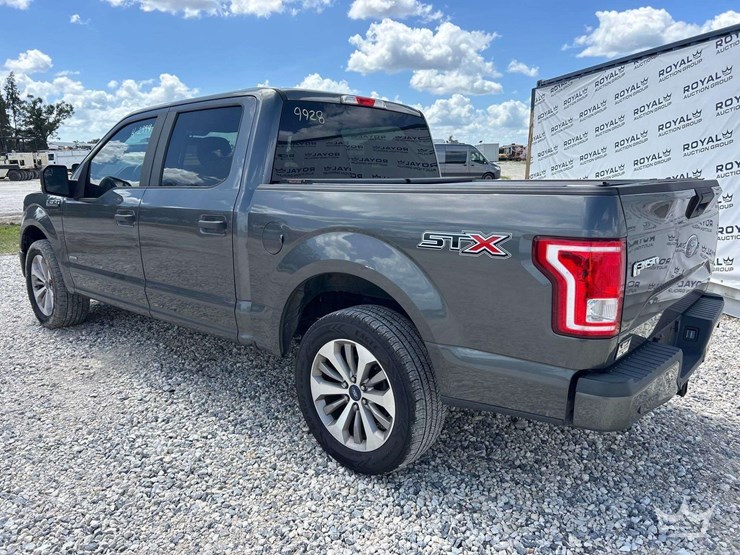 2017-ford-f150-image-4