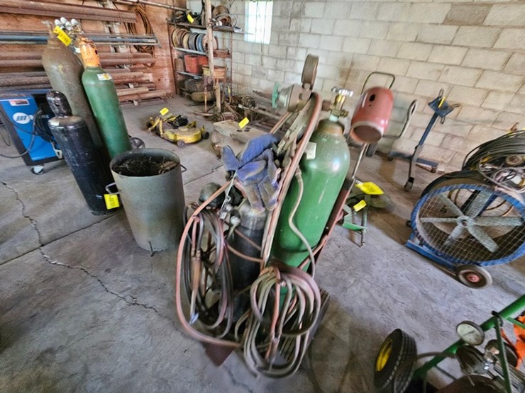 #8786-•-oxygen/acetylene-torch-cart-image-15