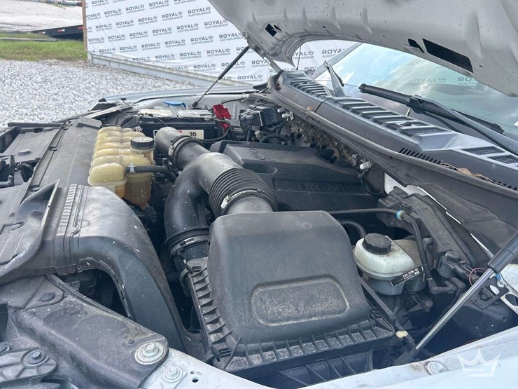 2020-ford-f150-image-9