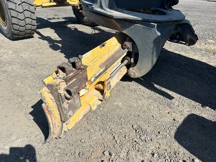 2013-deere-872gp-image-16