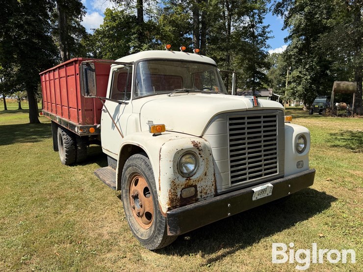 1968-international-loadstar-image-3