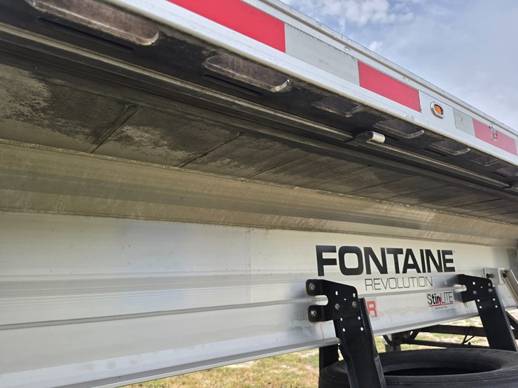 2023-fontaine-flat-bed-trailer-image-44