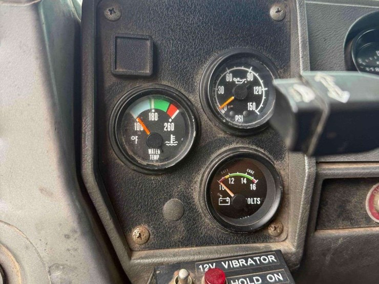 2000-mack-rd690s-image-33