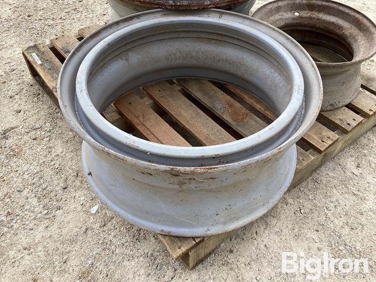 hub-piloted-mixed-steel-rims-image-15
